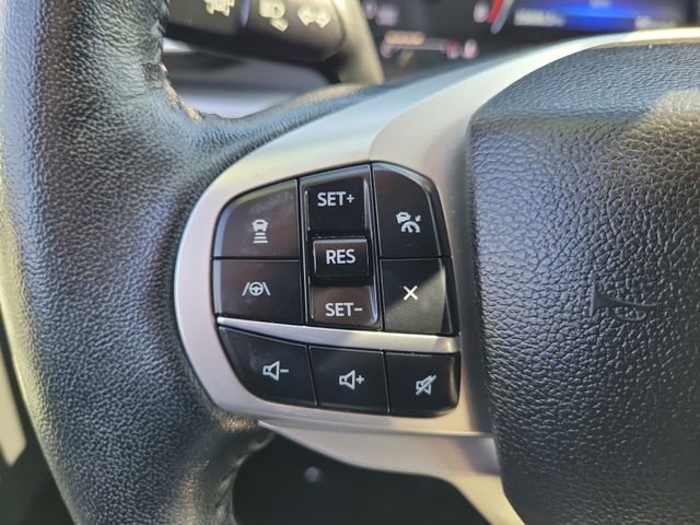 Certified 2022 Ford Explorer XLT w/ Equipment Group 202A image 5