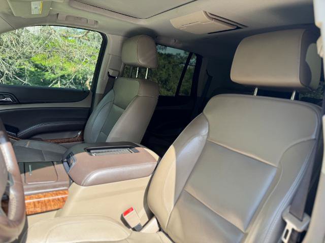 Used 2020 Chevrolet Tahoe Premier w/ Premier 6.2L Value Package AWD/4WD image 12