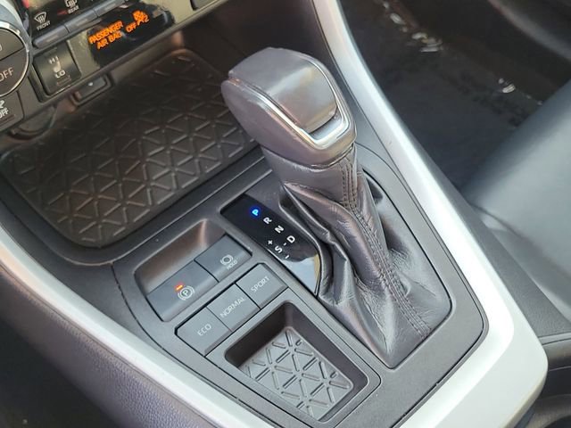 Used 2021 Toyota RAV4 XLE Premium FWD image 16