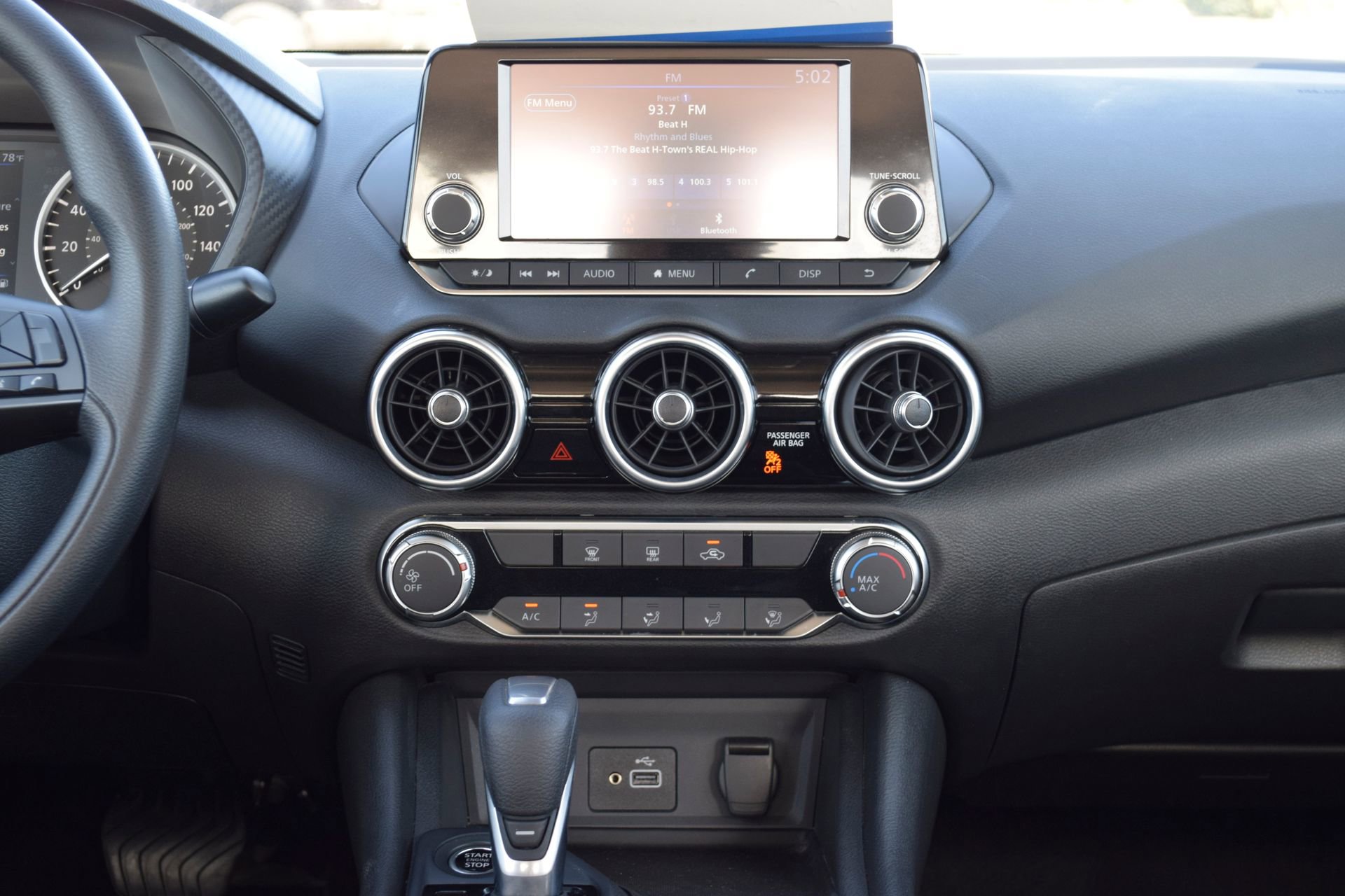 Used 2025 Nissan Sentra S image 11