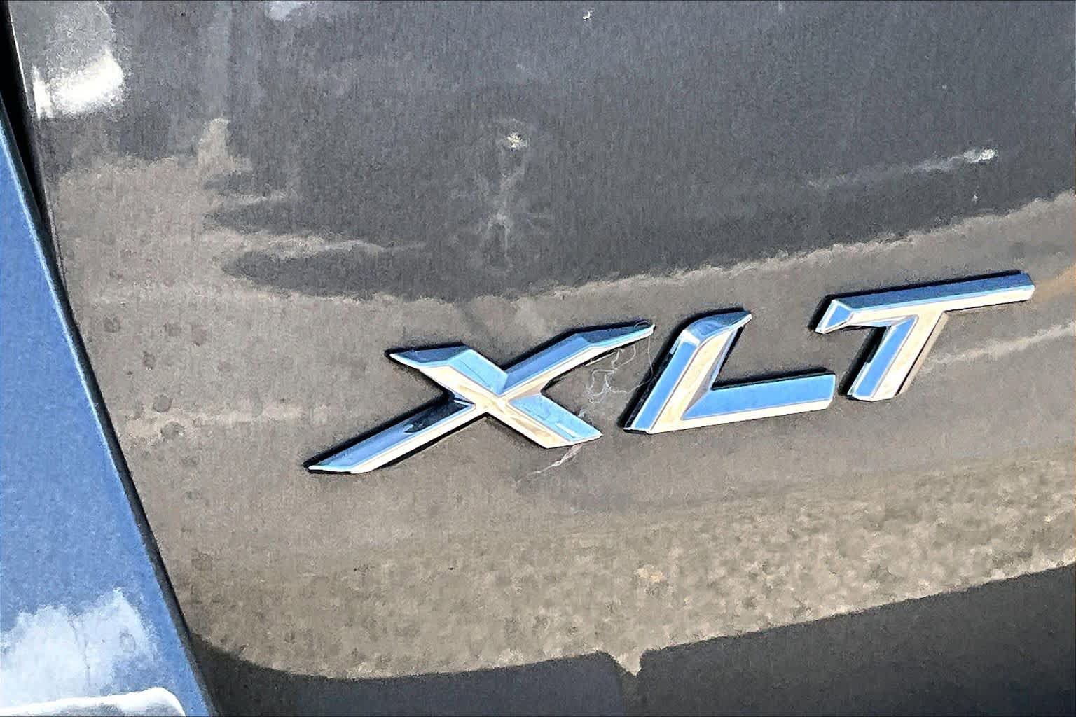 Certified 2023 Ford Explorer XLT w/ Equipment Group 202A RWD image 12