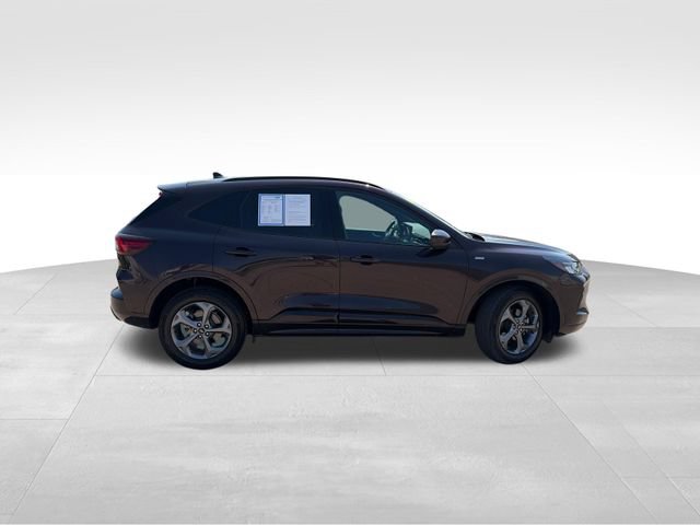 Certified 2023 Ford Escape ST-Line Select w/ Tech Pack #2 AWD/4WD image 7