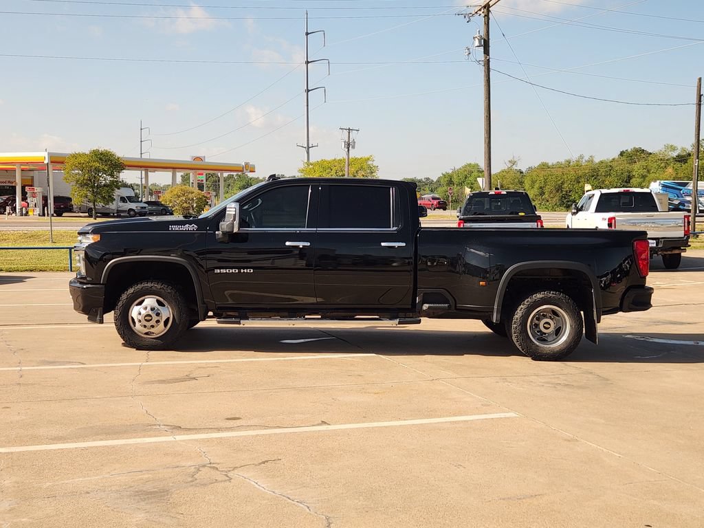 Used 2022 Chevrolet Silverado 3500 High Country w/ Safety Package II AWD/4WD image 4