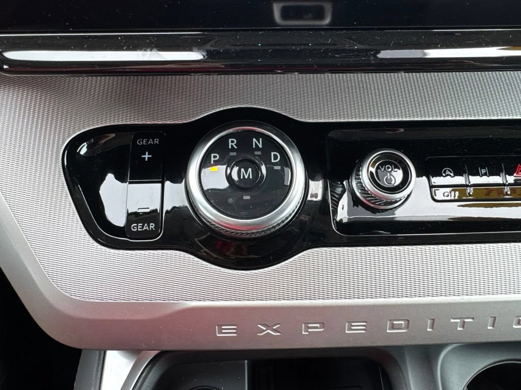 Certified 2025 Ford Expedition Max Active AWD/4WD image 17