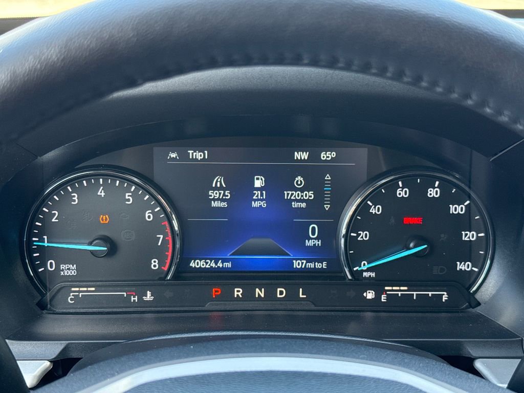 Certified 2022 Ford Explorer XLT w/ Equipment Group 202A AWD/4WD image 17