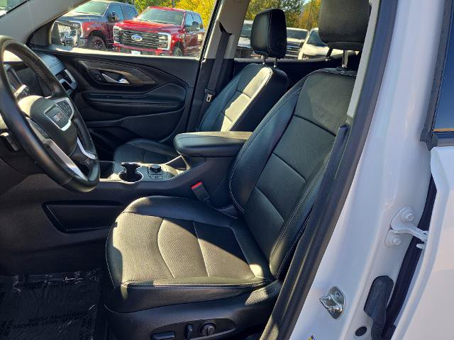 Used 2024 GMC Terrain SLT AWD/4WD image 17