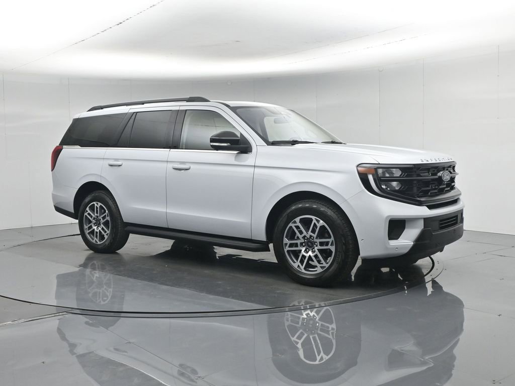 Certified 2025 Ford Expedition Active AWD/4WD image 32