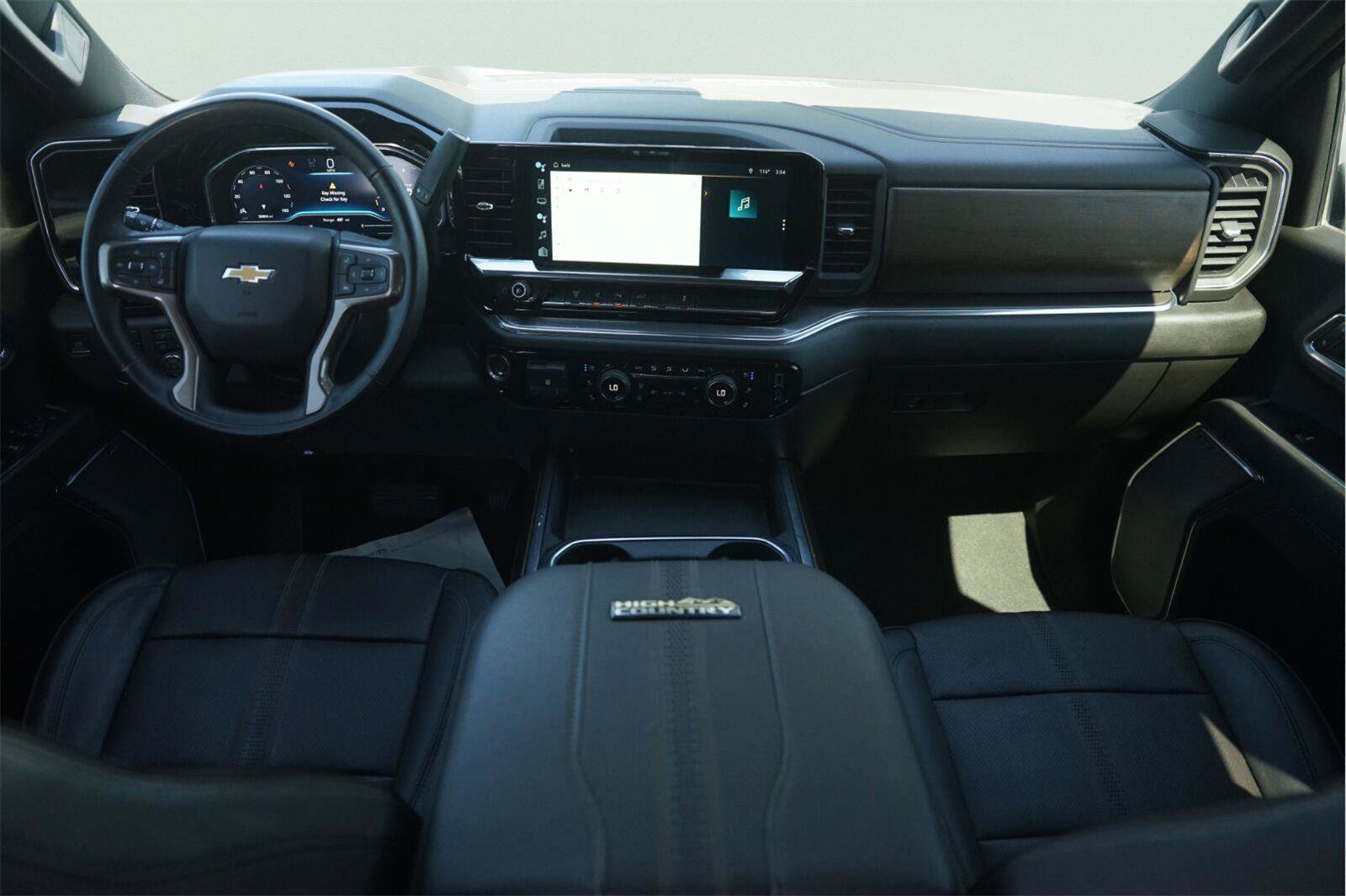 Used 2024 Chevrolet Silverado 3500 High Country w/ High Country Premium Package AWD/4WD image 21