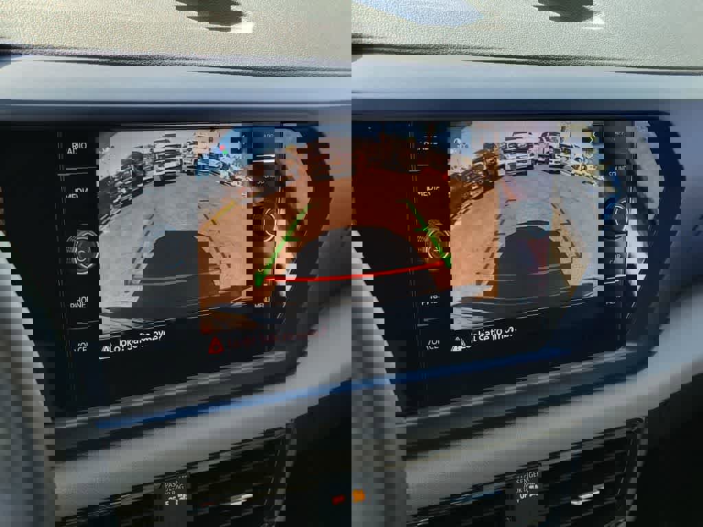 Used 2022 Volkswagen Taos SE FWD image 23