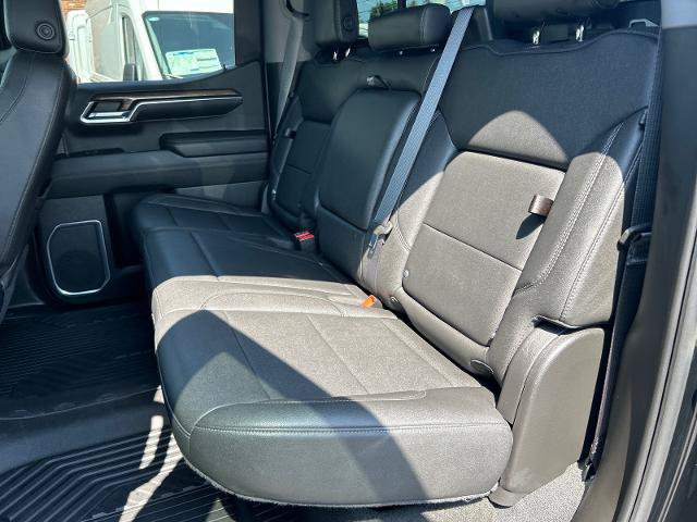 Used 2022 Chevrolet Silverado 1500 LT Trail Boss w/ LT Trail Boss Premium Package AWD/4WD image 10