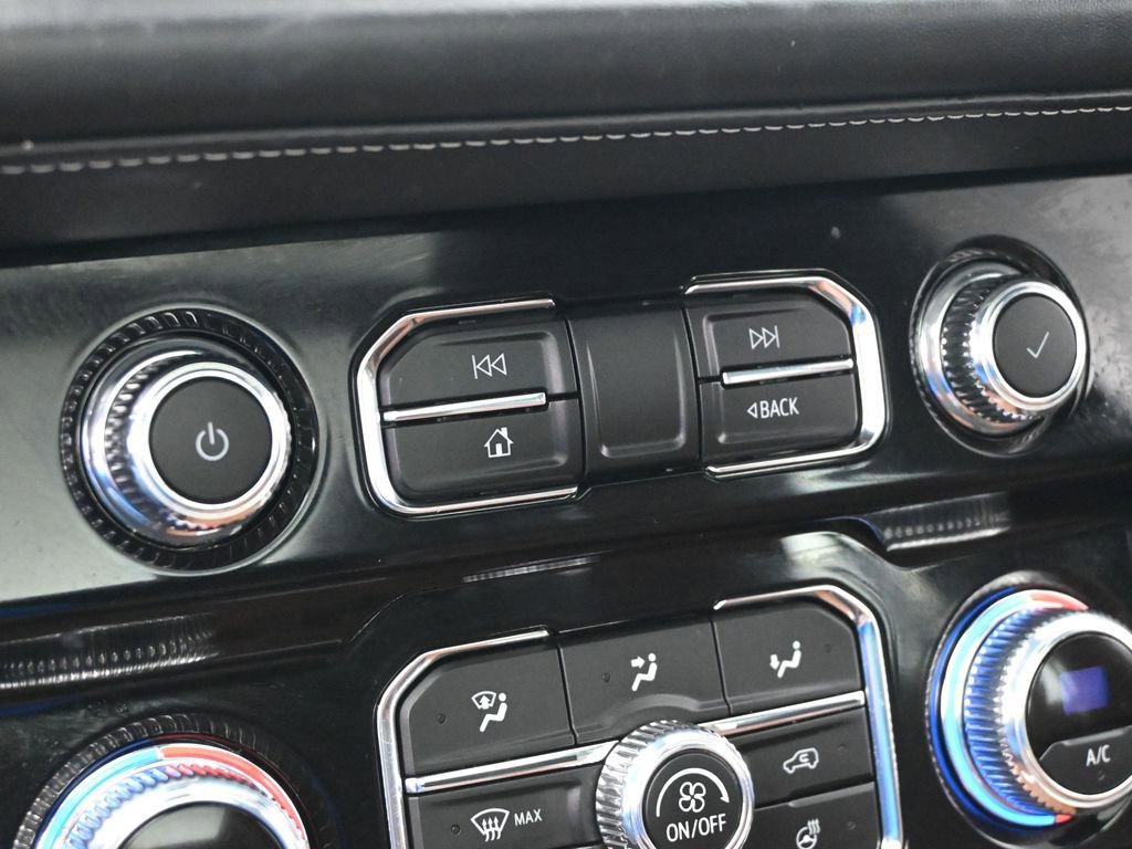 Used 2023 GMC Yukon Denali Ultimate image 18