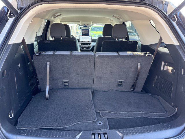 Certified 2025 Ford Explorer Active AWD/4WD image 11