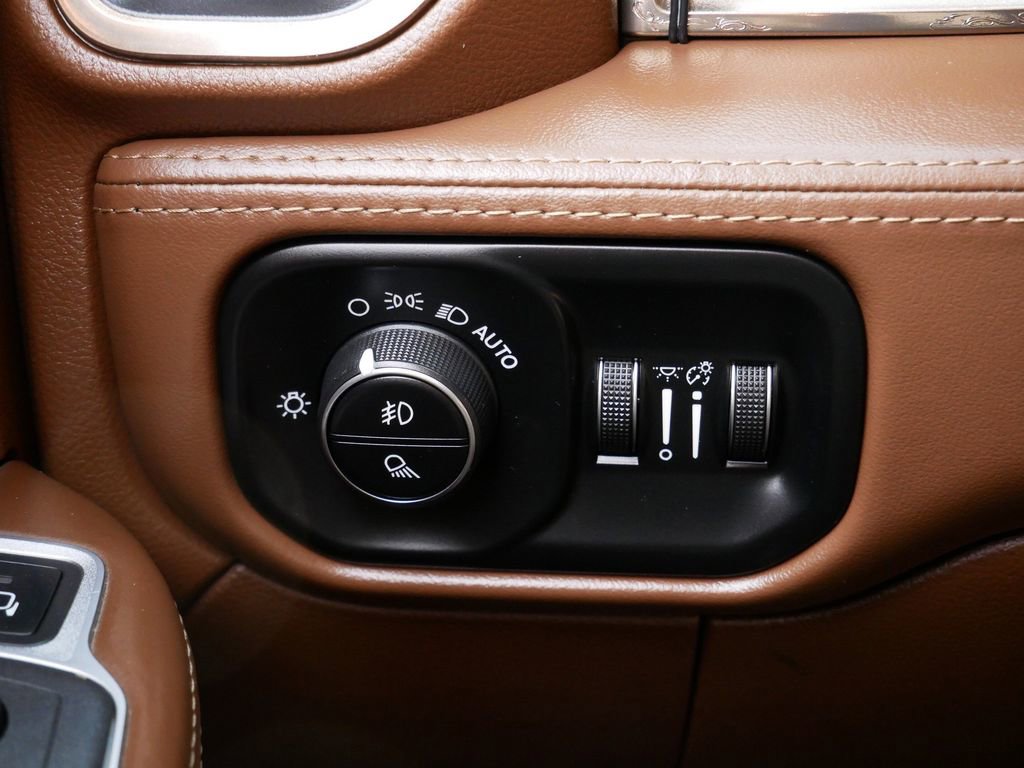 Used 2022 RAM 3500 Limited image 20