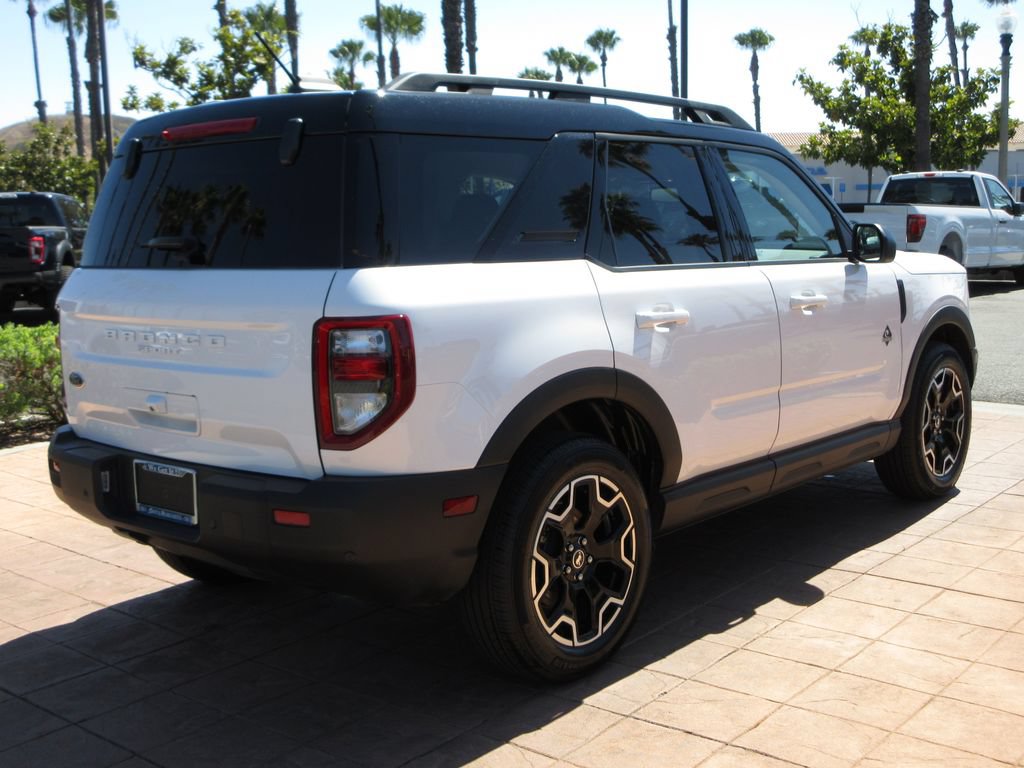 Certified 2025 Ford Bronco Sport Outer Banks AWD/4WD image 4