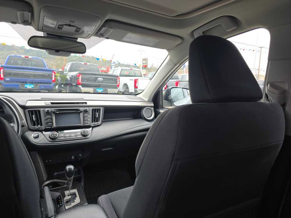 Used 2018 Toyota RAV4 Adventure image 14