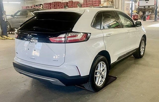 Certified 2024 Ford Edge SEL w/ Convenience Package AWD/4WD image 6