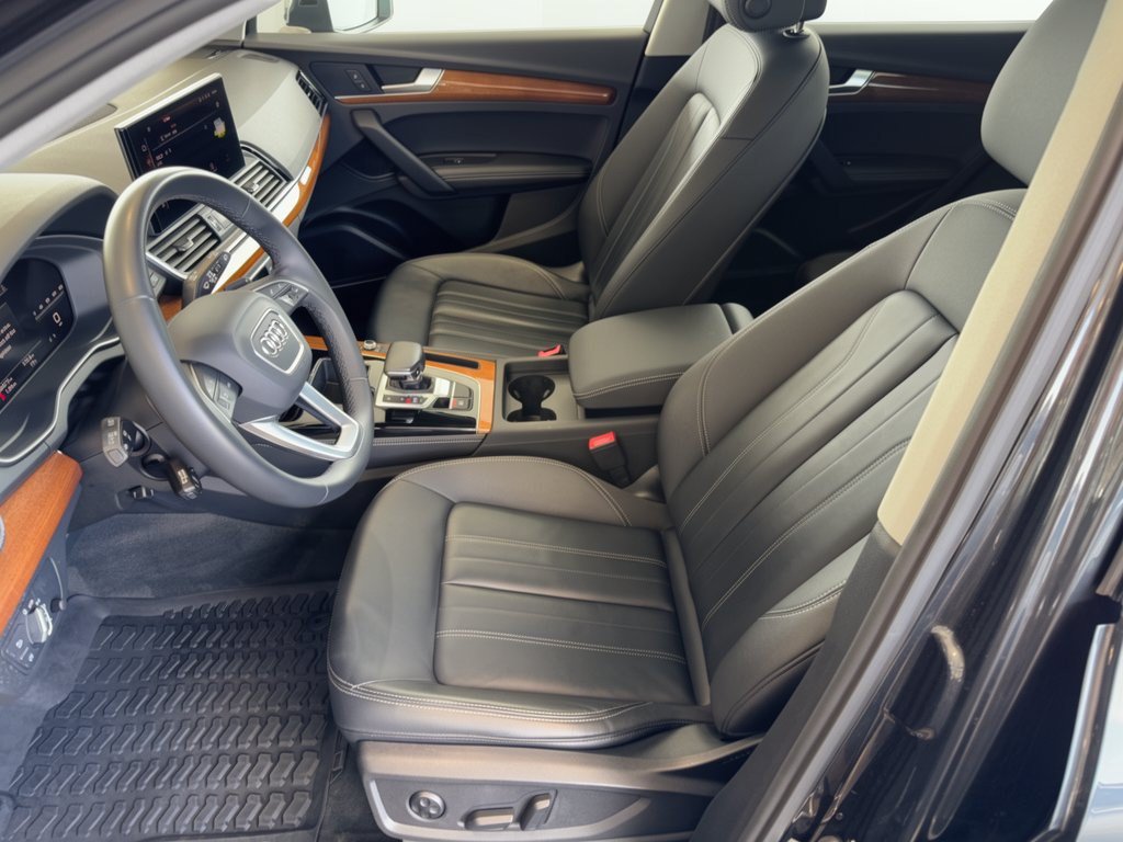 Used 2023 Audi Q5 2.0T Premium Plus w/ Premium Plus Package AWD/4WD image 5
