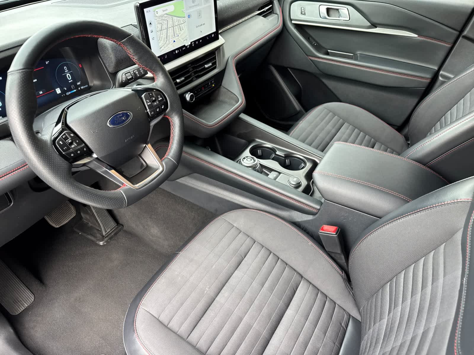Certified 2026 Ford Explorer ST-Line w/ ST-Line Street Pack RWD image 11
