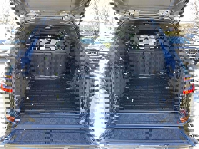 Used 2023 BMW X7 xDrive40i w/ Executive Package image 12