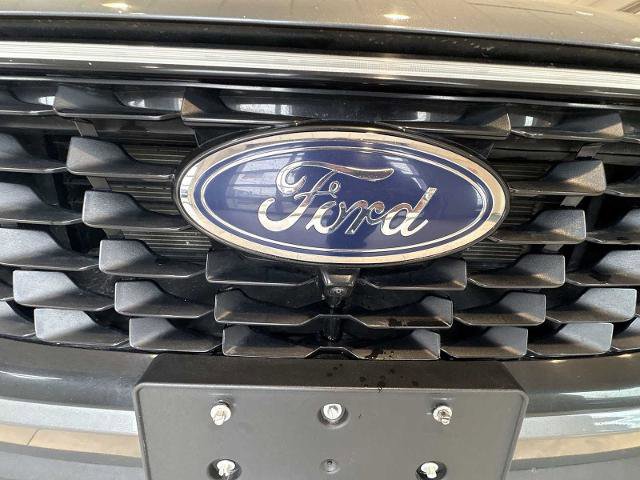 Certified 2024 Ford Escape Platinum AWD/4WD image 30