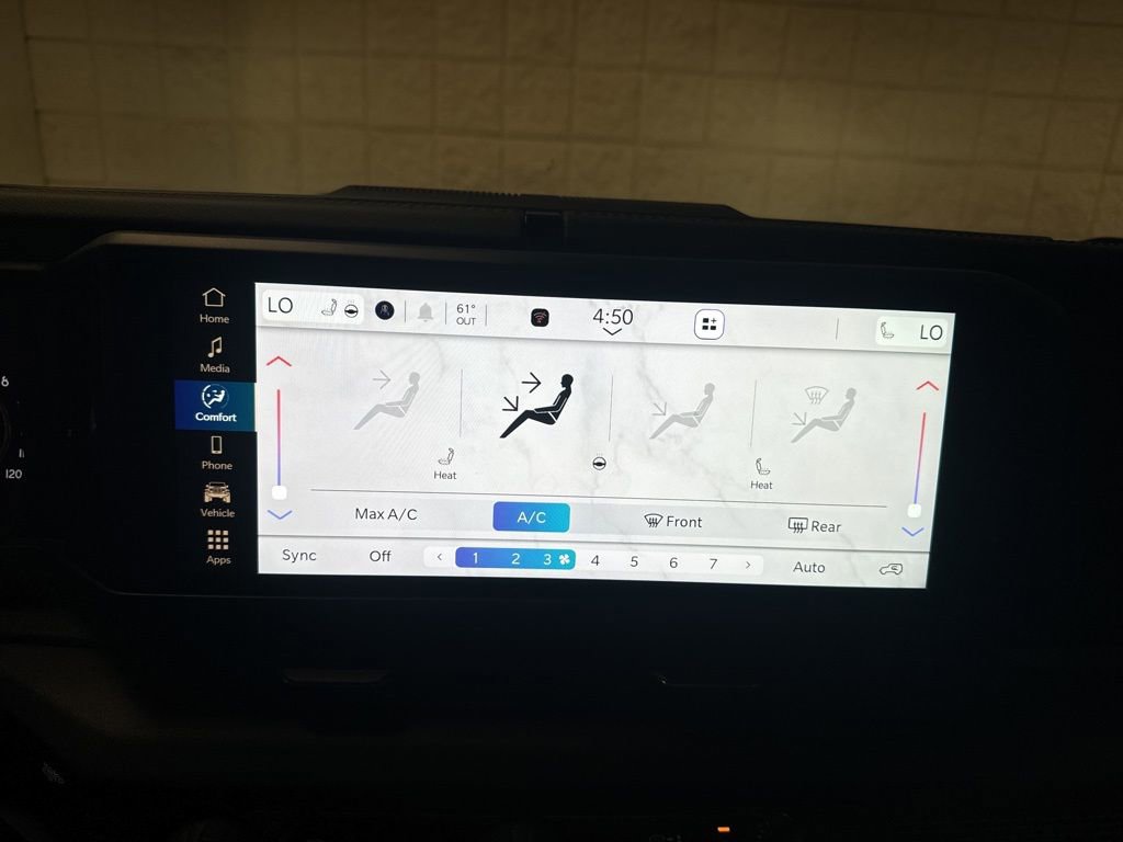 Used 2024 Jeep Wrangler Unlimited Rubicon w/ Convenience Group image 9