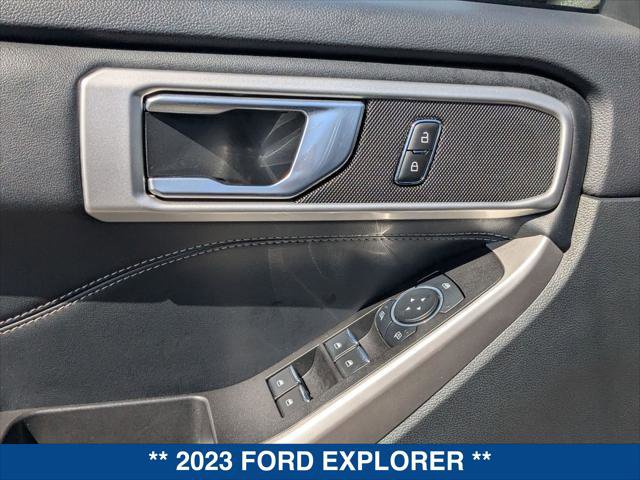Certified 2023 Ford Explorer XLT w/ Equipment Group 202A RWD image 11