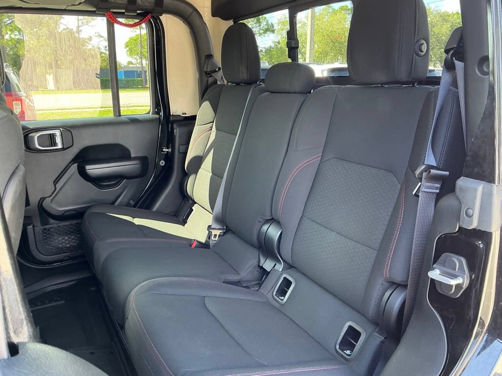 Used 2020 Jeep Gladiator Rubicon AWD/4WD image 26