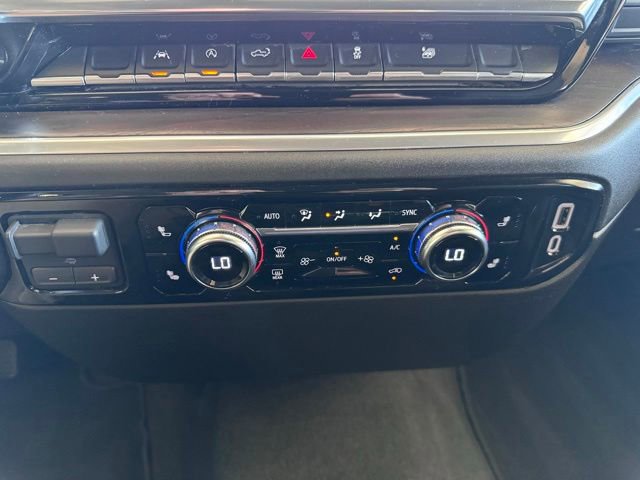 Used 2025 GMC Sierra 1500 SLT AWD/4WD image 23