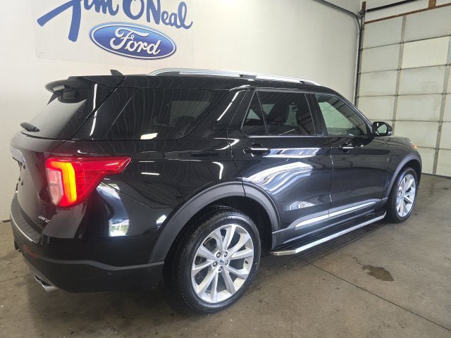 Certified 2024 Ford Explorer Platinum w/ Technology Package AWD/4WD image 10