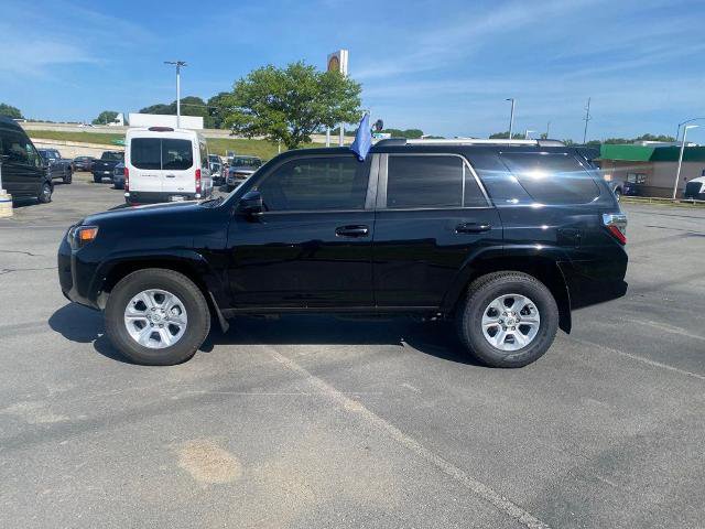 Used 2022 Toyota 4Runner SR5 RWD image 4