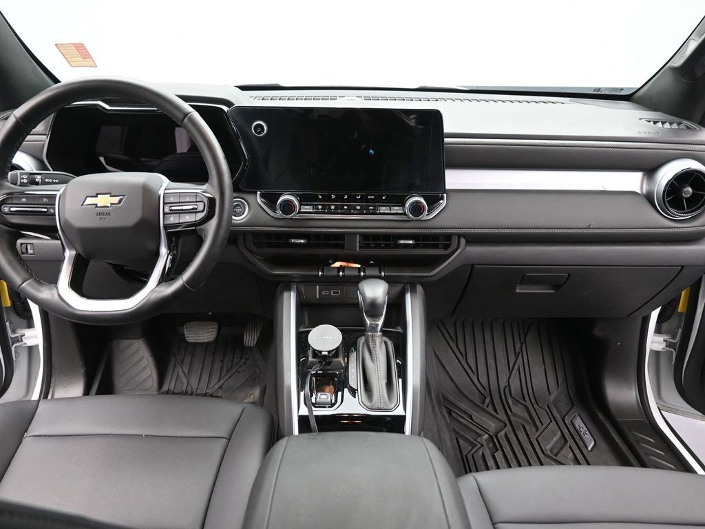 Used 2024 Chevrolet Colorado LT w/ LT Convenience Package III image 30