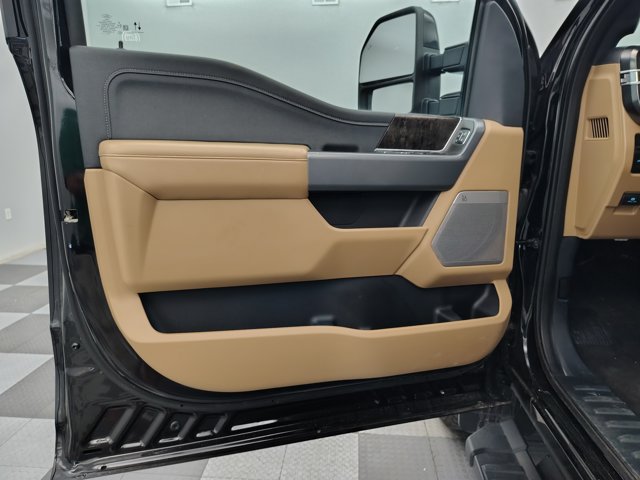 Certified 2024 Ford F250 Lariat w/ Lariat Ultimate Package AWD/4WD image 10
