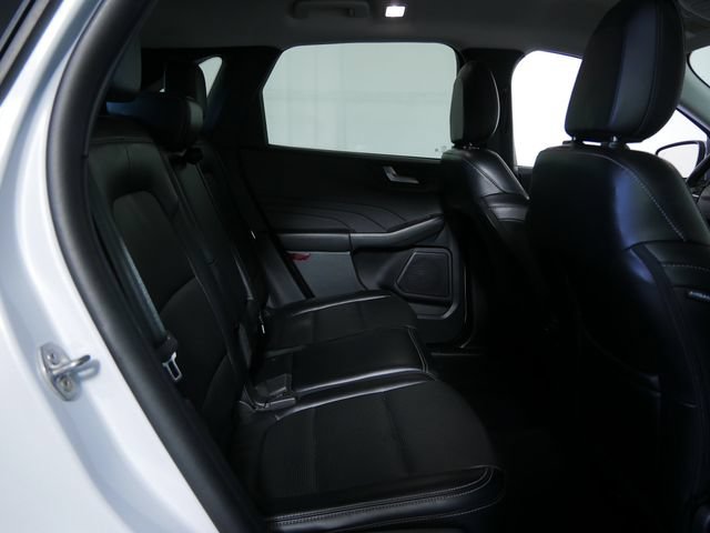 Certified 2025 Ford Escape Platinum AWD/4WD image 12