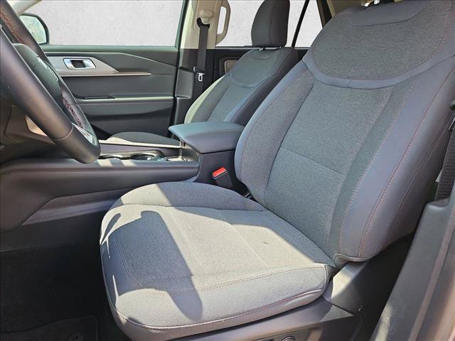 Certified 2025 Ford Explorer Active RWD image 16