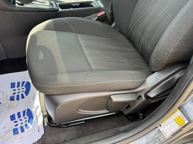 Certified 2018 Ford Focus SE FWD image 26