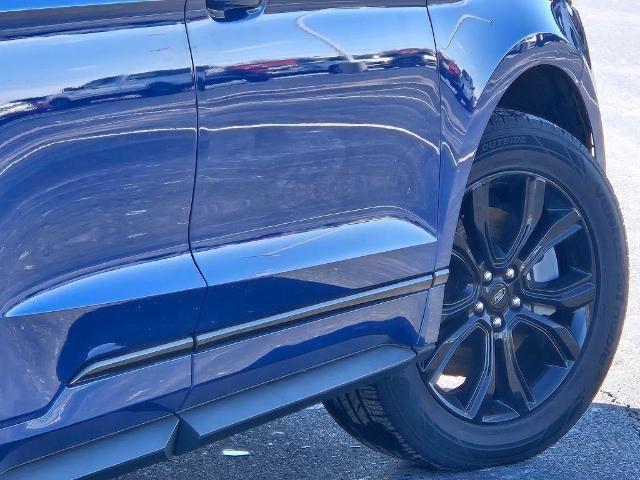 Certified 2024 Ford Edge SE w/ Black Appearance Package image 11