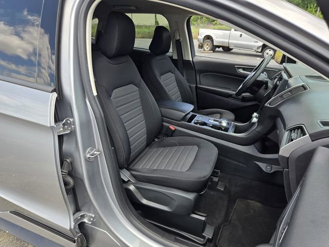 Certified 2022 Ford Edge SE w/ Black Appearance Package AWD/4WD image 19