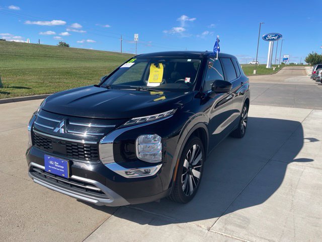 Used 2025 Mitsubishi Outlander SE AWD/4WD image 8