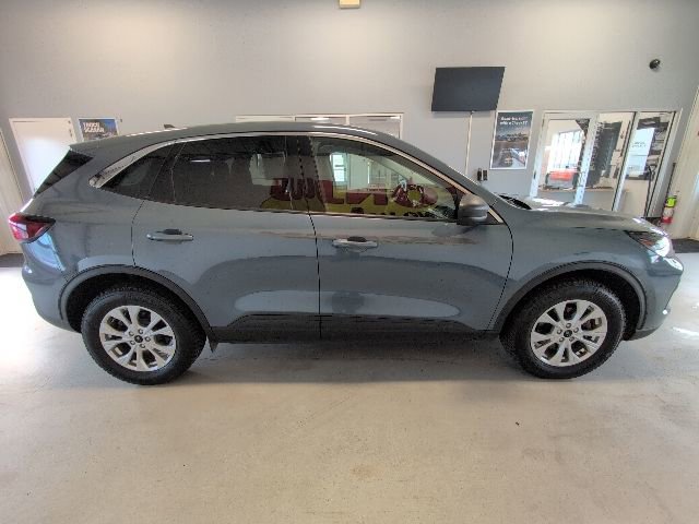 Certified 2023 Ford Escape Active AWD/4WD image 6