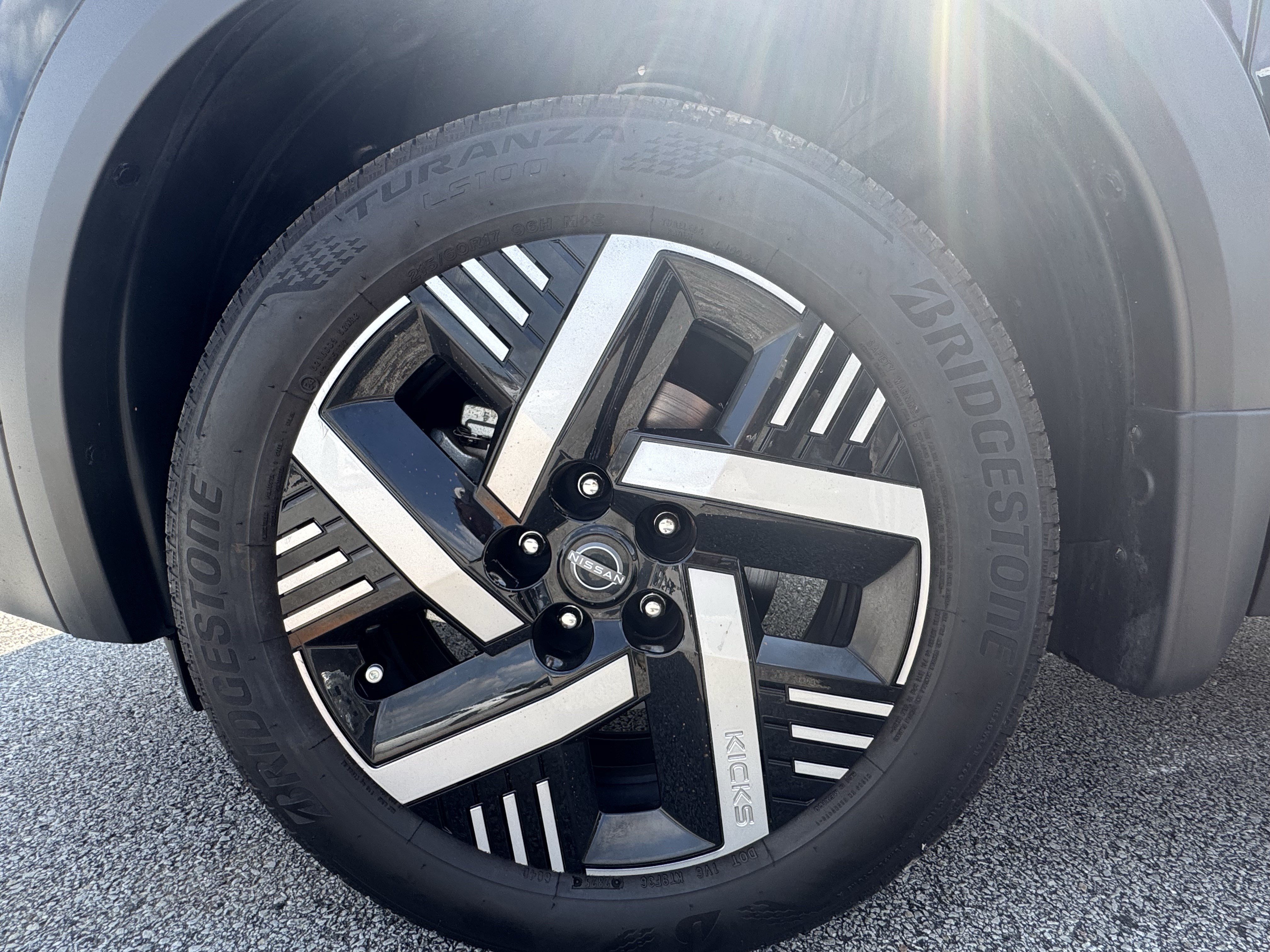 Used 2026 Nissan Kicks SV FWD image 12