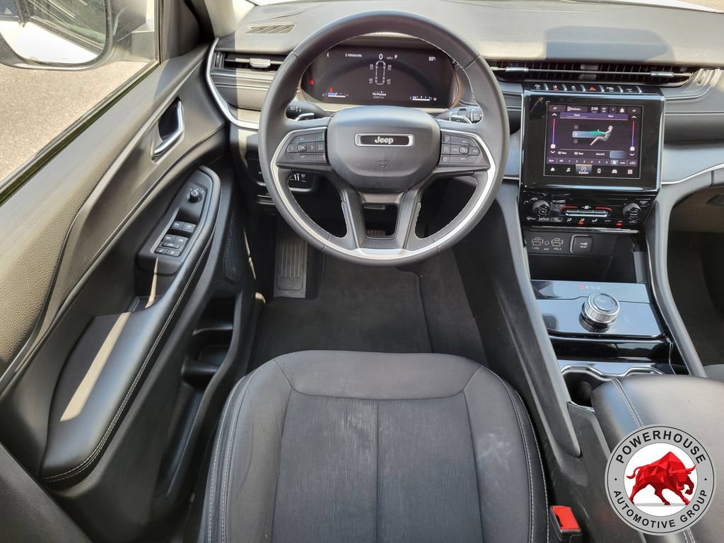 Used 2023 Jeep Grand Cherokee L Laredo AWD/4WD image 19
