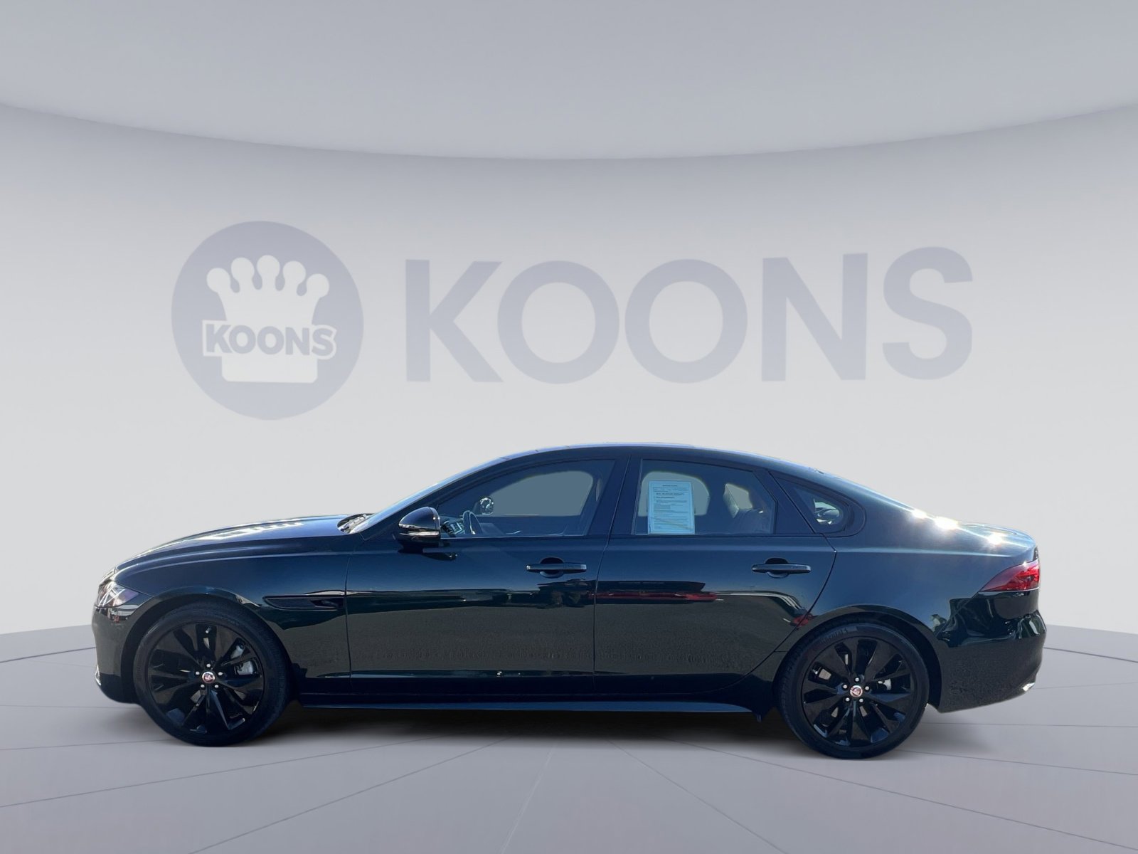 Used 2022 Jaguar XF R-Dynamic SE AWD/4WD image 13