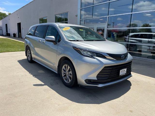 Used 2021 Toyota Sienna LE