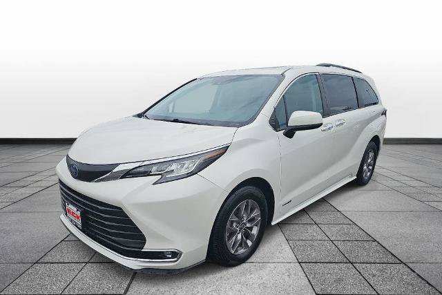 Used 2021 Toyota Sienna XLE w/ XLE Plus Package