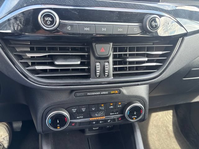Certified 2025 Ford Escape ST-Line Select AWD/4WD image 21