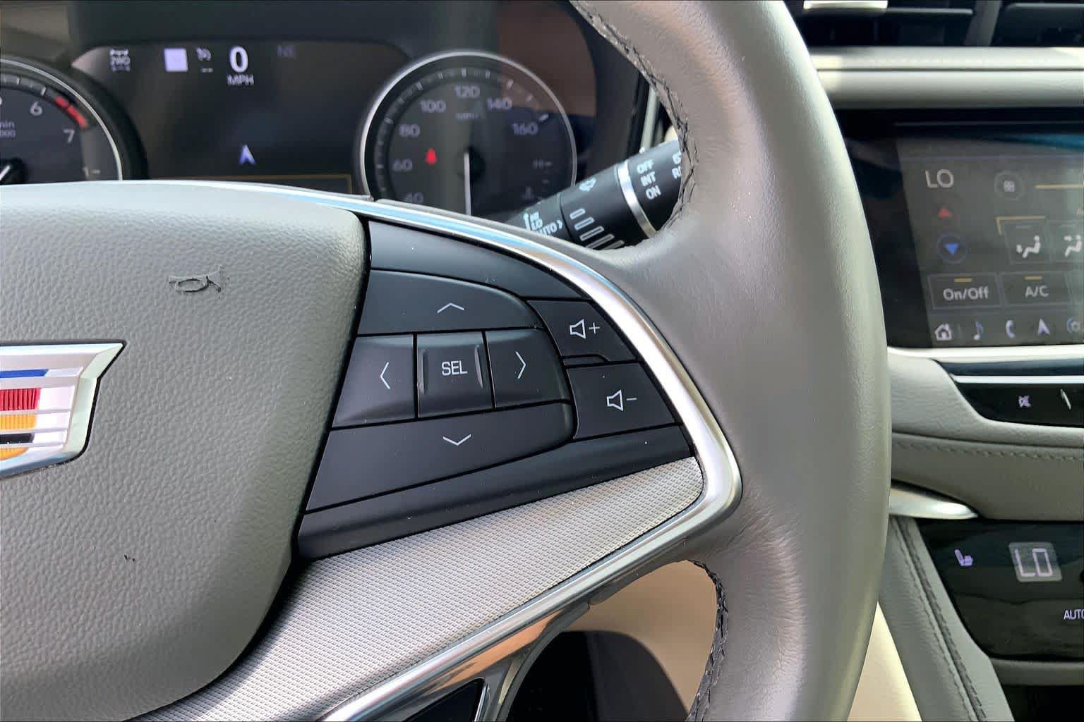 Used 2021 Cadillac XT5 Premium Luxury AWD/4WD image 25