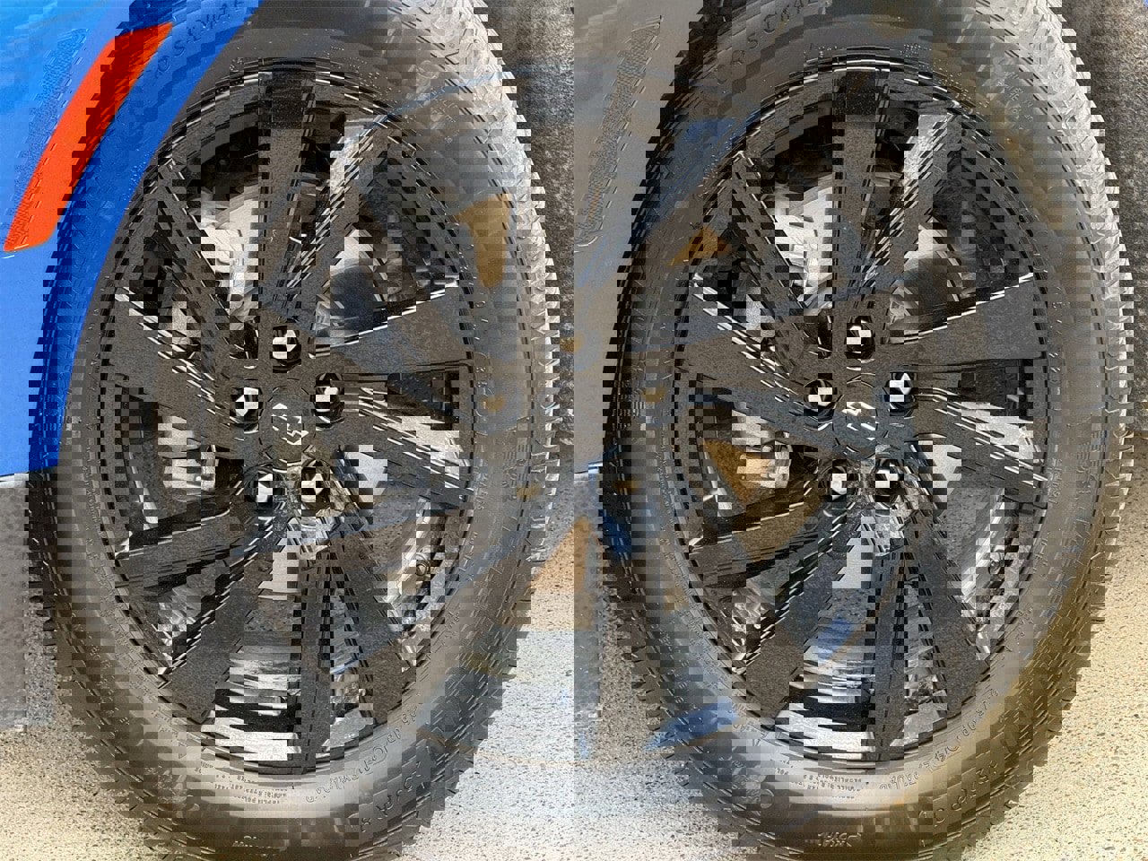 Used 2024 Chevrolet Equinox LS w/ LS Convenience Package image 9