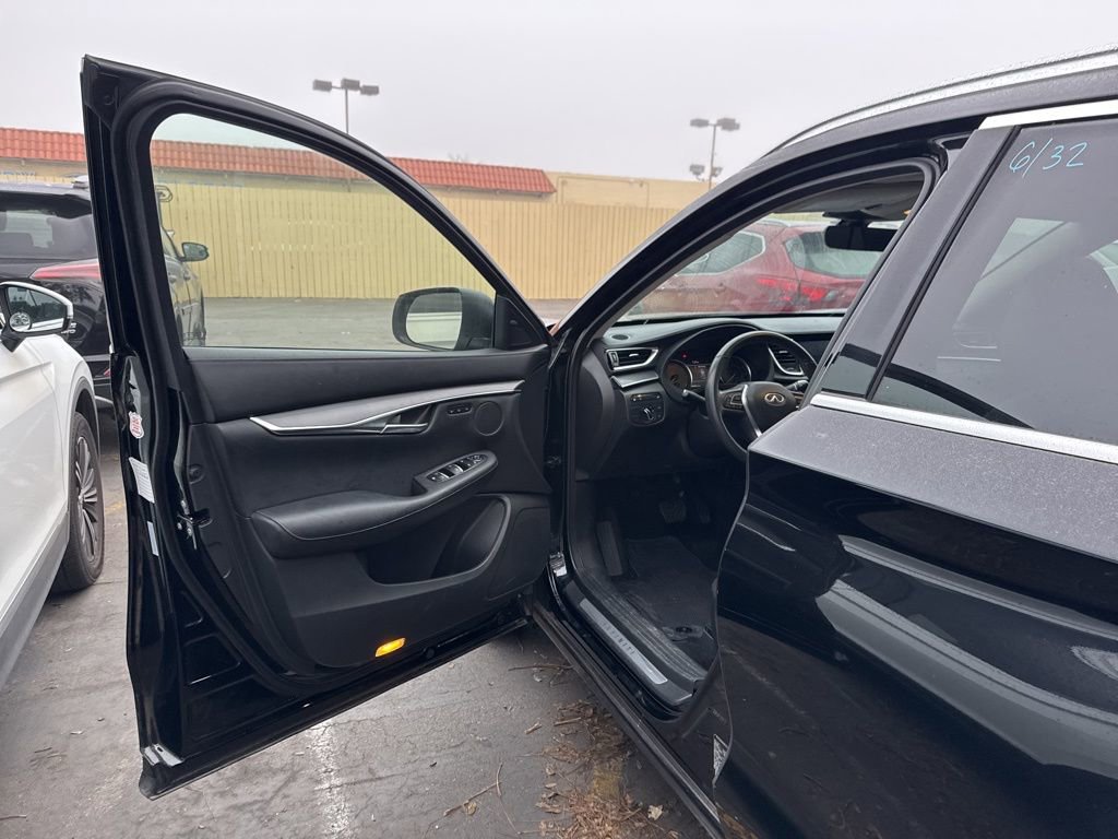 Used 2024 INFINITI QX50 Luxe image 7