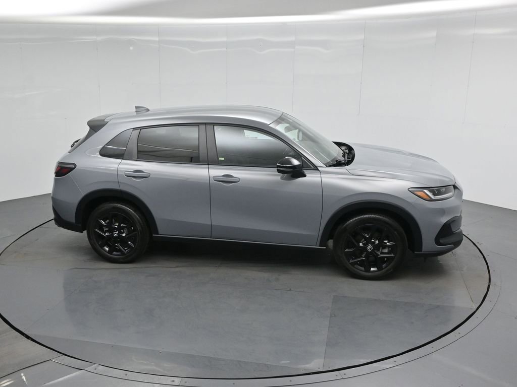 Used 2024 Honda HR-V Sport image 11