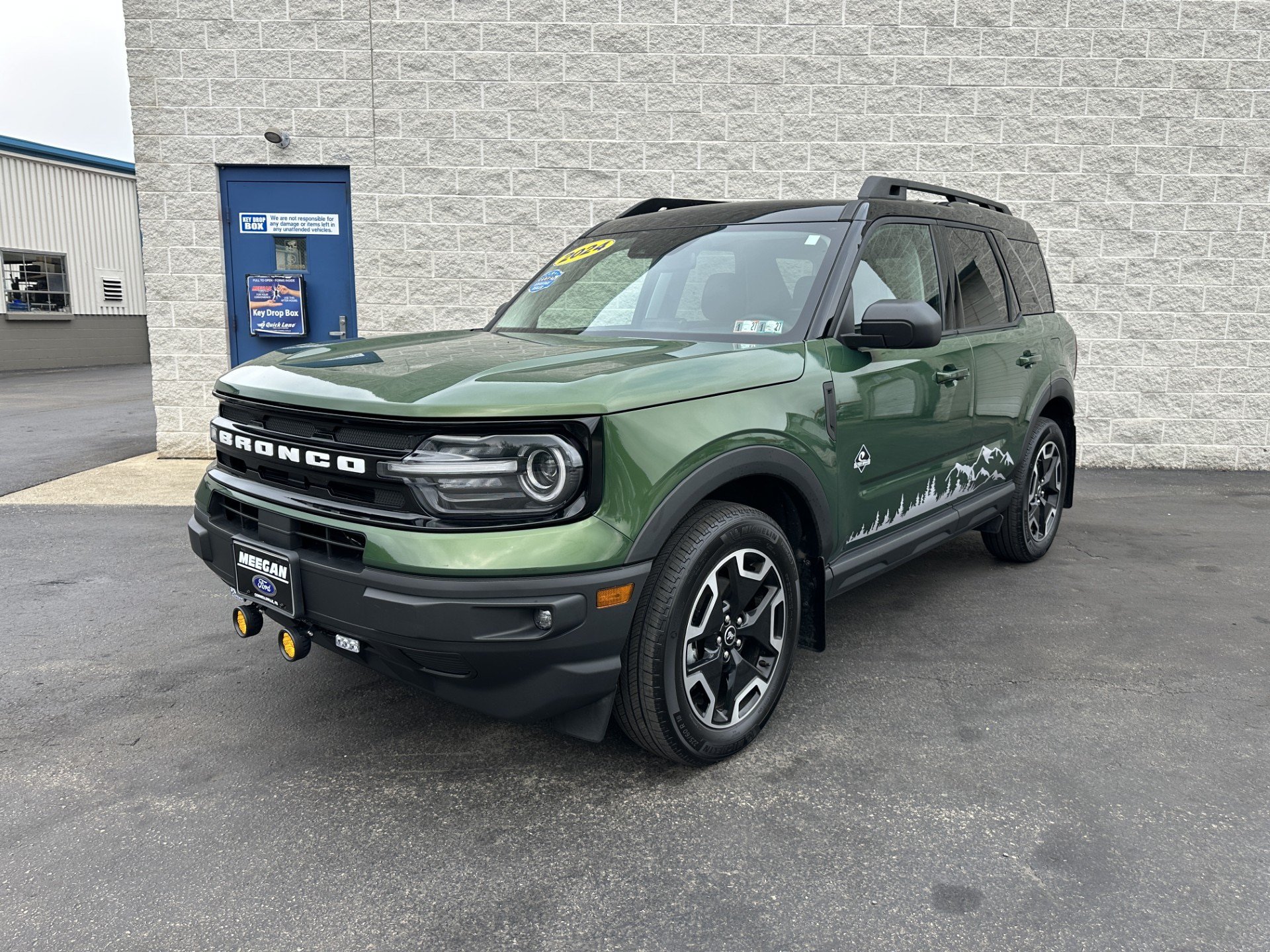 Certified 2024 Ford Bronco Sport Outer Banks AWD/4WD image 1
